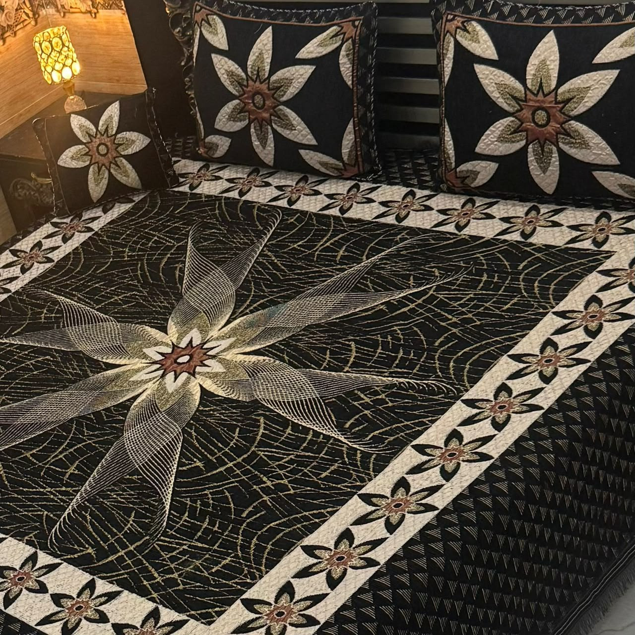 Velvet Jacquard Bedsheet Set (4PC) – King Size