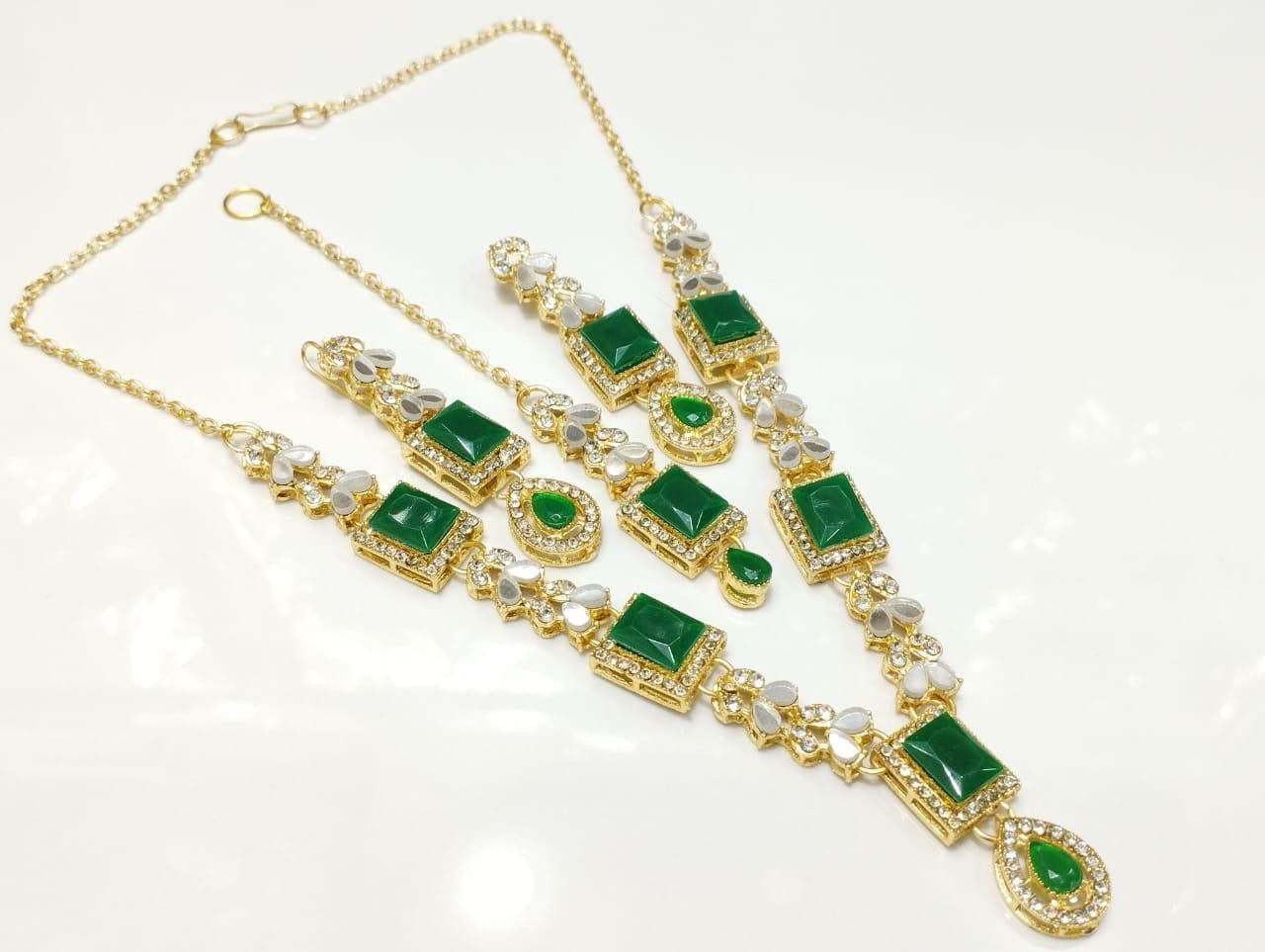 Gold Polished With Mirror Stone Neckless Set