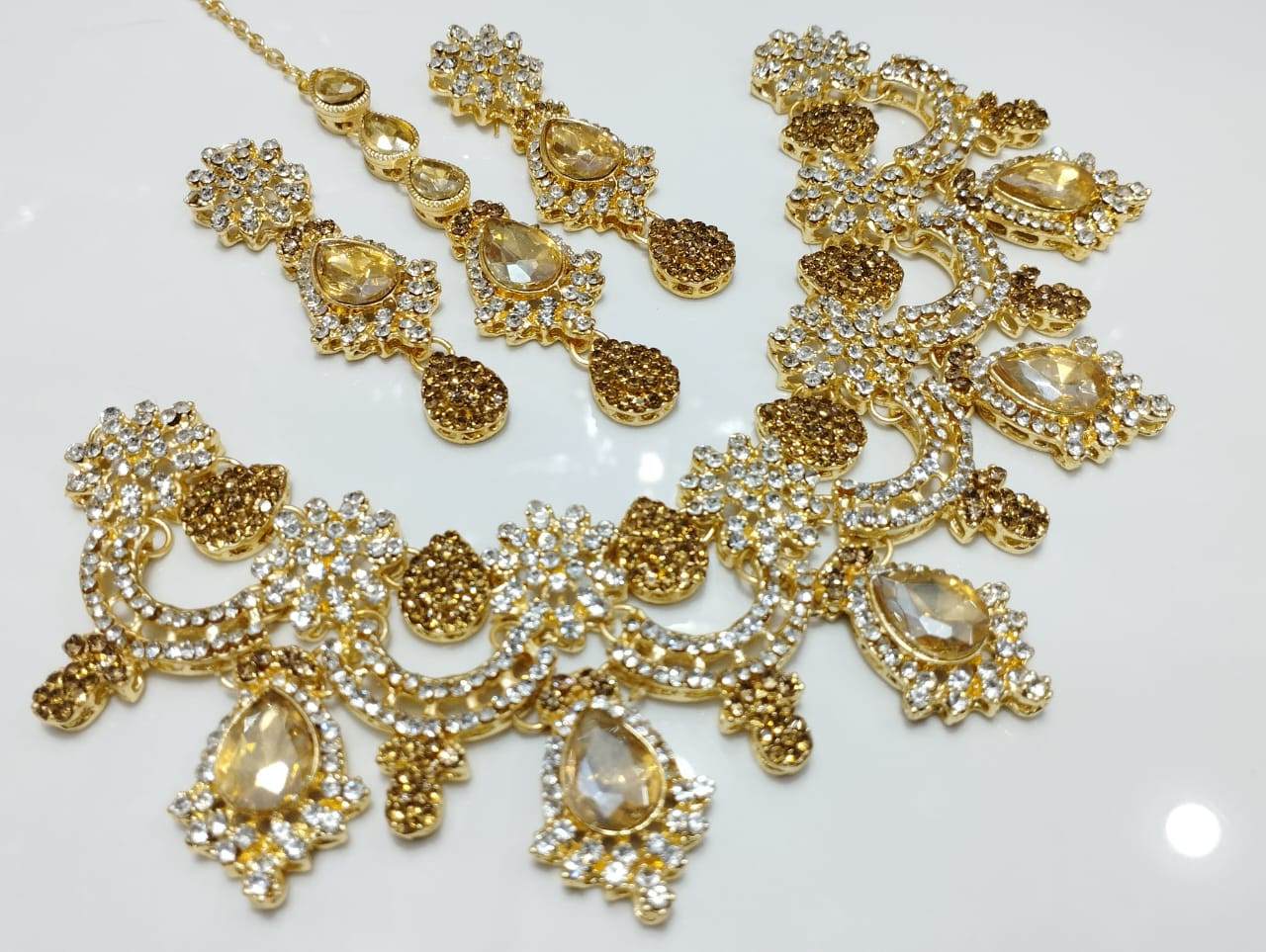 Kundan Stone Necklace Set