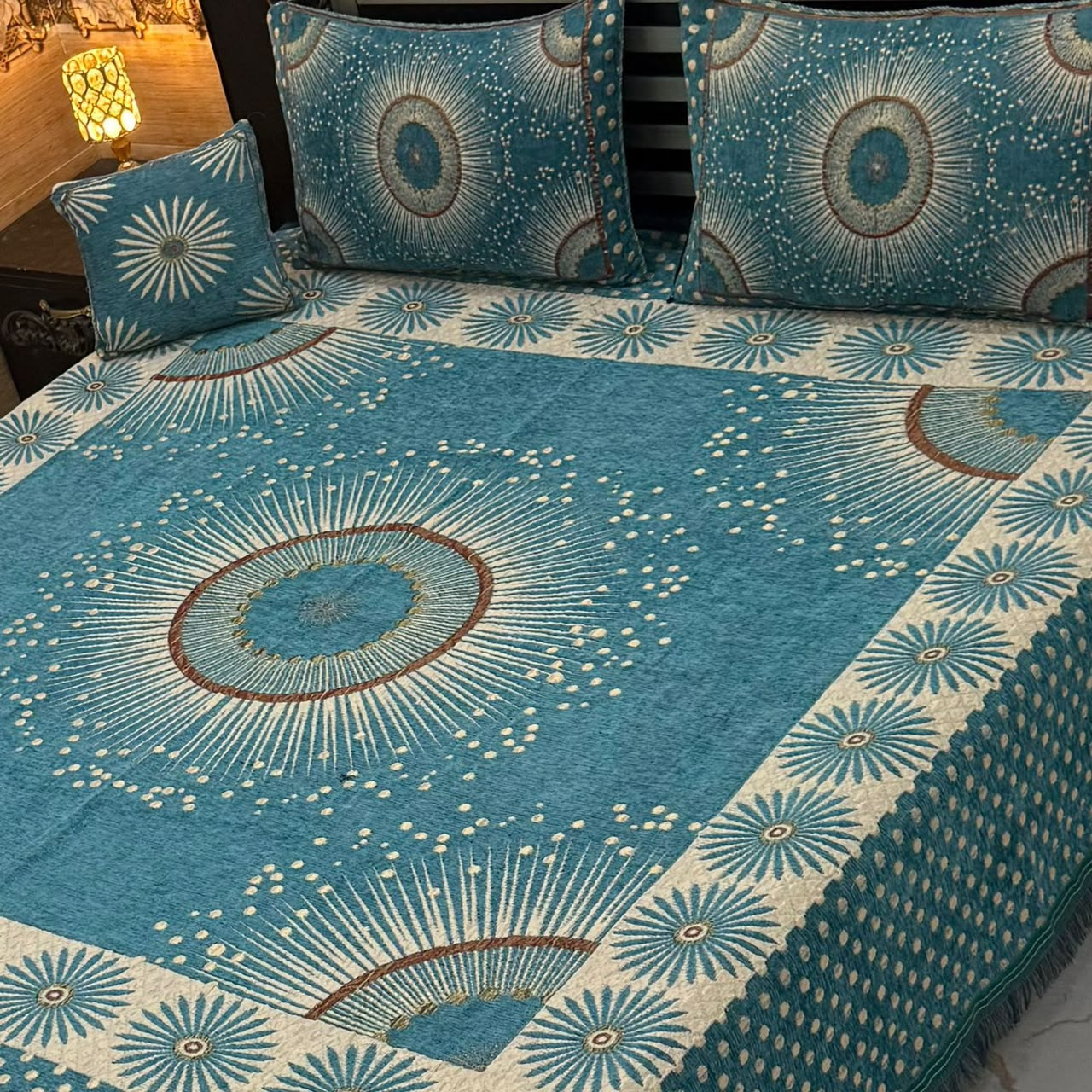 Velvet Jacquard Bedsheet Set (4PC) – King Size