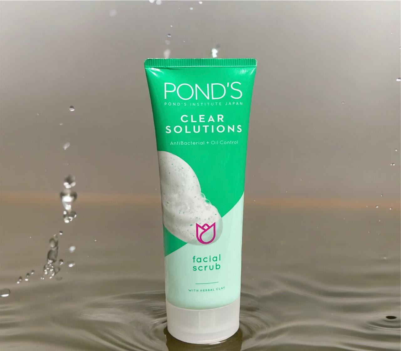 Pond's Clear Solutions Facial Scrub 100 GM